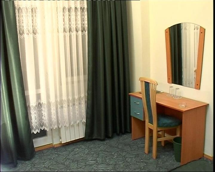 Elbrus Hotel Pazardzhik Kamer foto